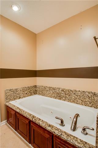 153 Foxrun Springfield, TN 37172 - Photo 10 of 20