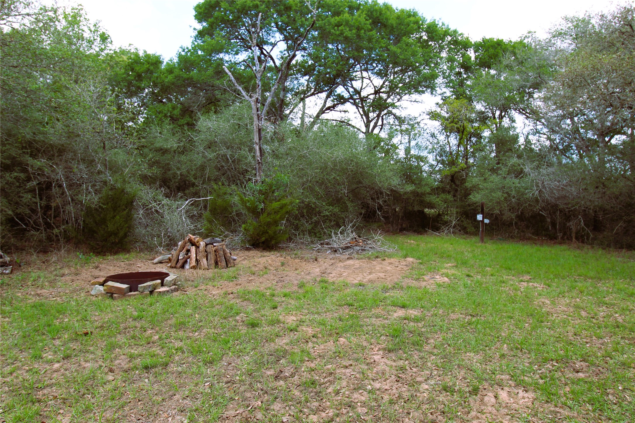 1105 Lakewood Road Sheridan, TX 77475 - Photo 20 of 29