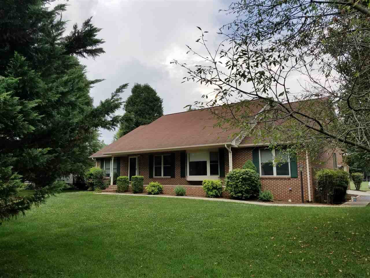 325 North River Road Bridgewater, VA 22812 - Photo 2 of 44 *all brick exterior *front porch *2-car attached garage