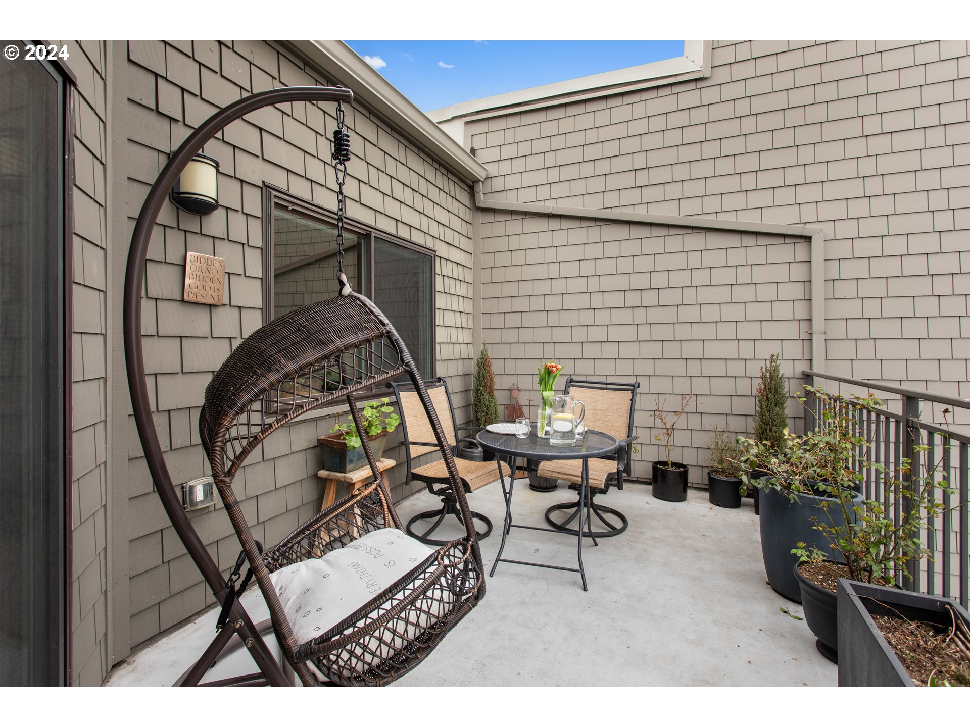 5630 South Riverside Lane, Unit 21 Portland, OR 97239 - Photo 13 of 33 Gallery Image 13