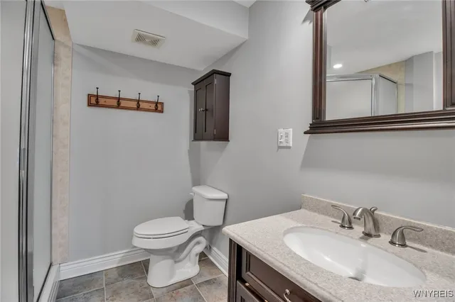 $190,000 | 45 Beehunter Court, Unit D, Amherst, NY 14051