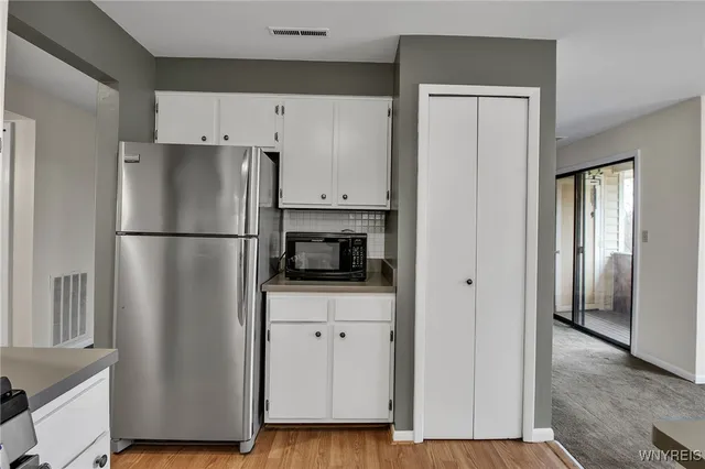 $190,000 | 45 Beehunter Court, Unit D, Amherst, NY 14051