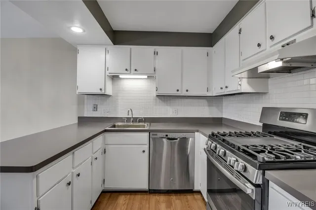 $190,000 | 45 Beehunter Court, Unit D, Amherst, NY 14051