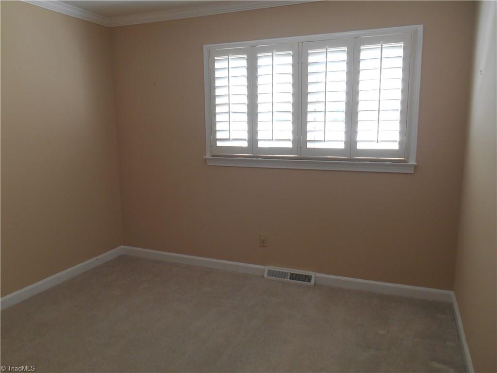 504 Eldora Road Ararat, NC 27007 - Photo 11 of 20 Gallery Image 11