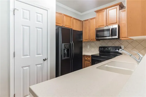 $2,100 | 1105 Liberty Parkway Northwest, Atlanta, GA 30318