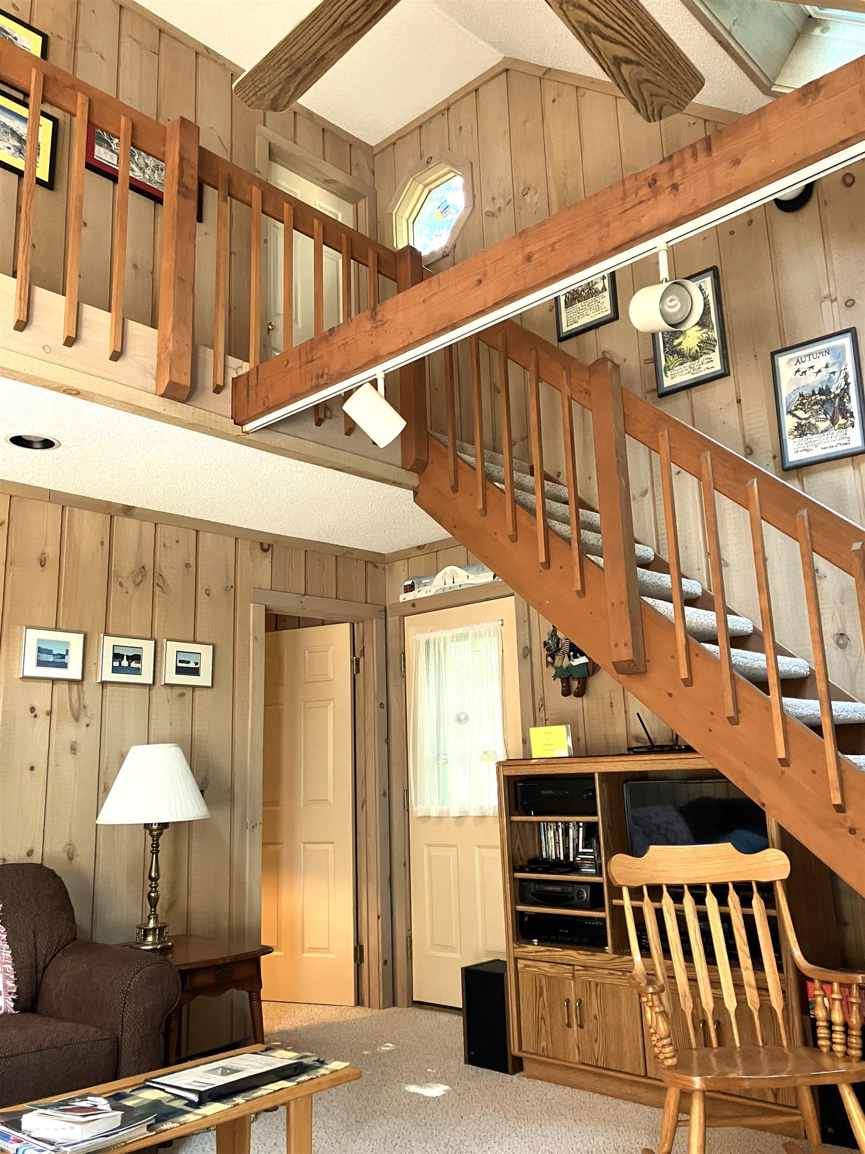 181 Howes Loop, Unit A1 Wilmington, VT 05363 - Photo 6 of 40 Gallery Image 6