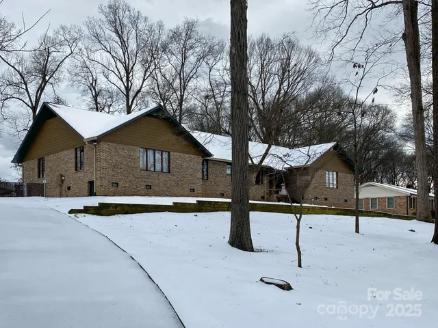 $779,900 | 114 Old Mine Road, Mount Holly, NC 28120