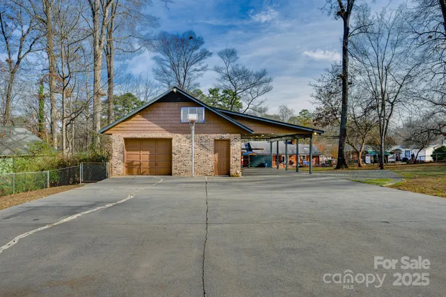 $779,900 | 114 Old Mine Road, Mount Holly, NC 28120