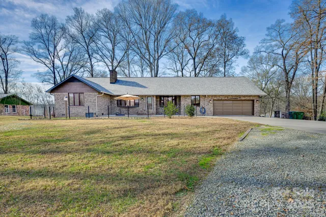 $779,900 | 114 Old Mine Road, Mount Holly, NC 28120