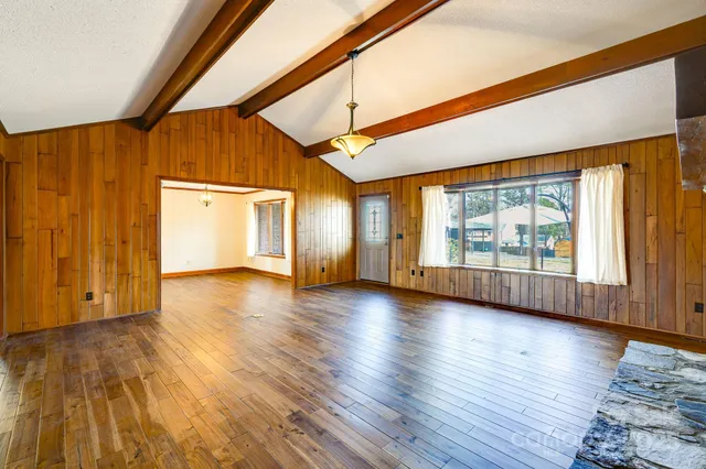 $779,900 | 114 Old Mine Road, Mount Holly, NC 28120