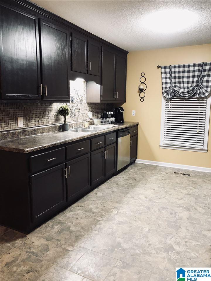 1810 Edwin Street Scottsboro, AL 35768 - Photo 6 of 32