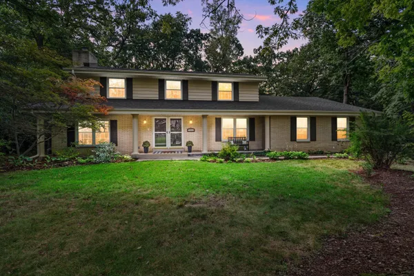 $539,900 | 5003 Bluebird Lane, Caledonia, WI 53406