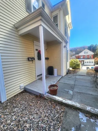 $3,200 | 17 Fairview Place, Morristown, NJ 07960