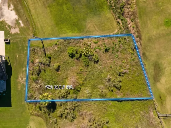 $99,000 | 993 Gulf Road, Crystal Beach, TX 77650