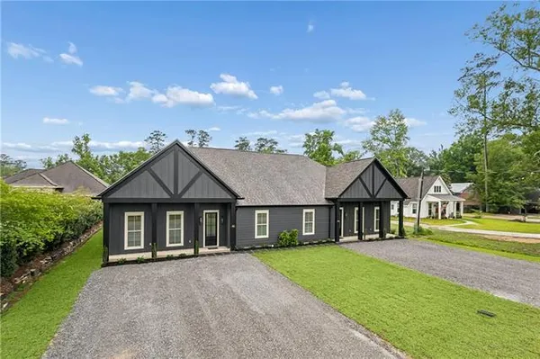 $4,000 | 715 West 18th Avenue, Covington, LA 70433