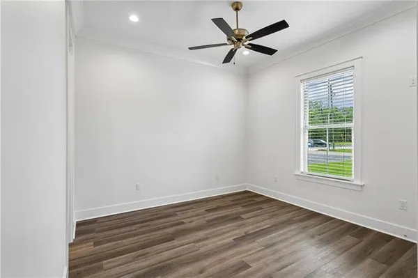 $4,000 | 715 West 18th Avenue, Covington, LA 70433