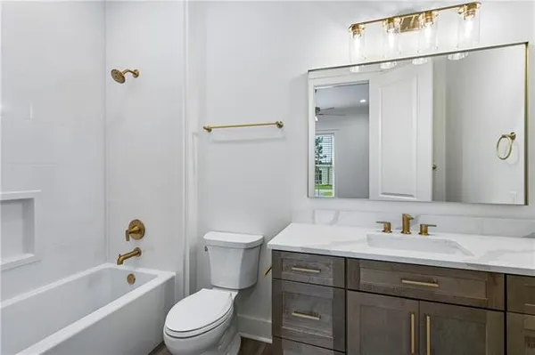 $4,000 | 715 West 18th Avenue, Covington, LA 70433