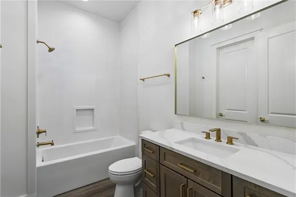 $4,000 | 715 West 18th Avenue, Covington, LA 70433