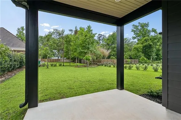 $4,000 | 715 West 18th Avenue, Covington, LA 70433