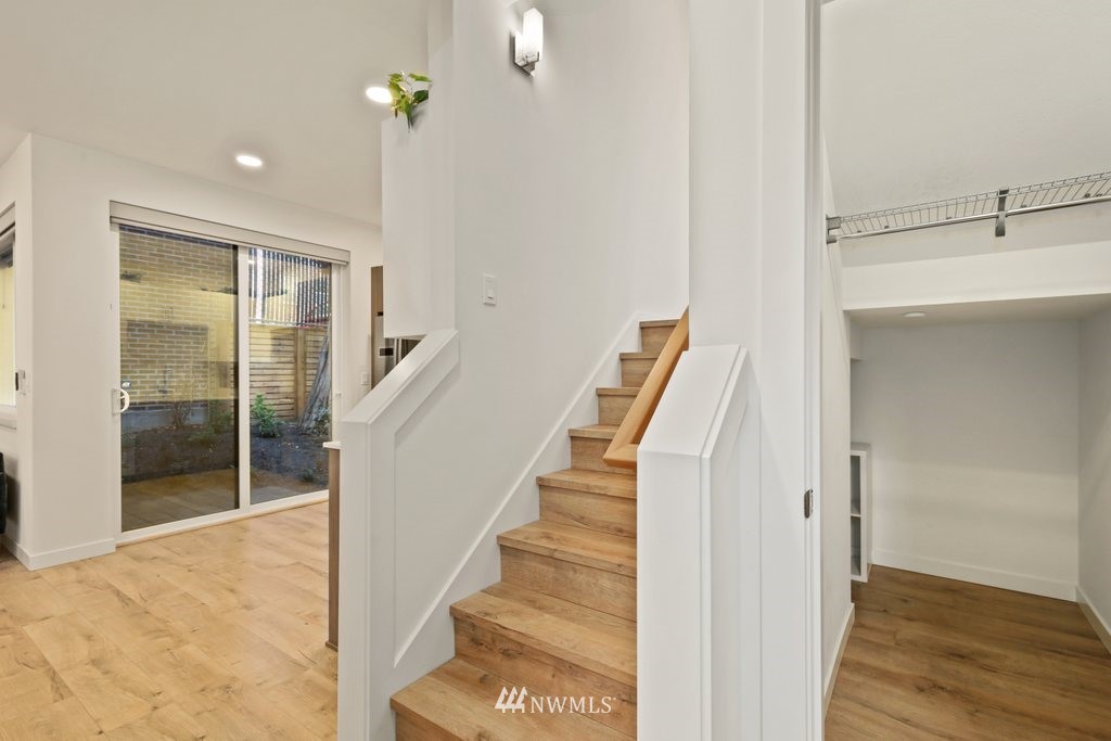 1117 East Howell Street Seattle, WA 98122 - Photo 11 of 30