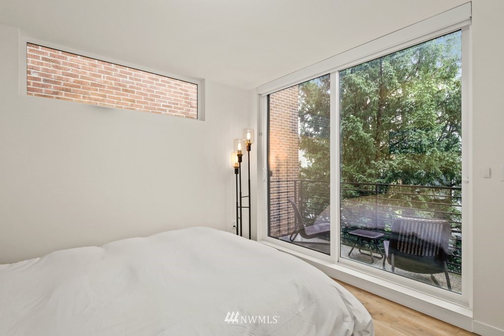 1117 East Howell Street Seattle, WA 98122 - Photo 13 of 30