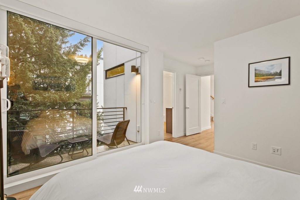 1117 East Howell Street Seattle, WA 98122 - Photo 14 of 30
