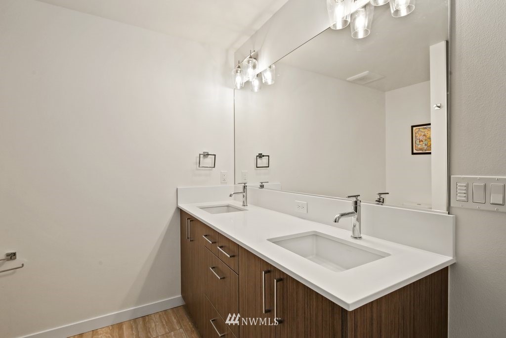 1117 East Howell Street Seattle, WA 98122 - Photo 18 of 30