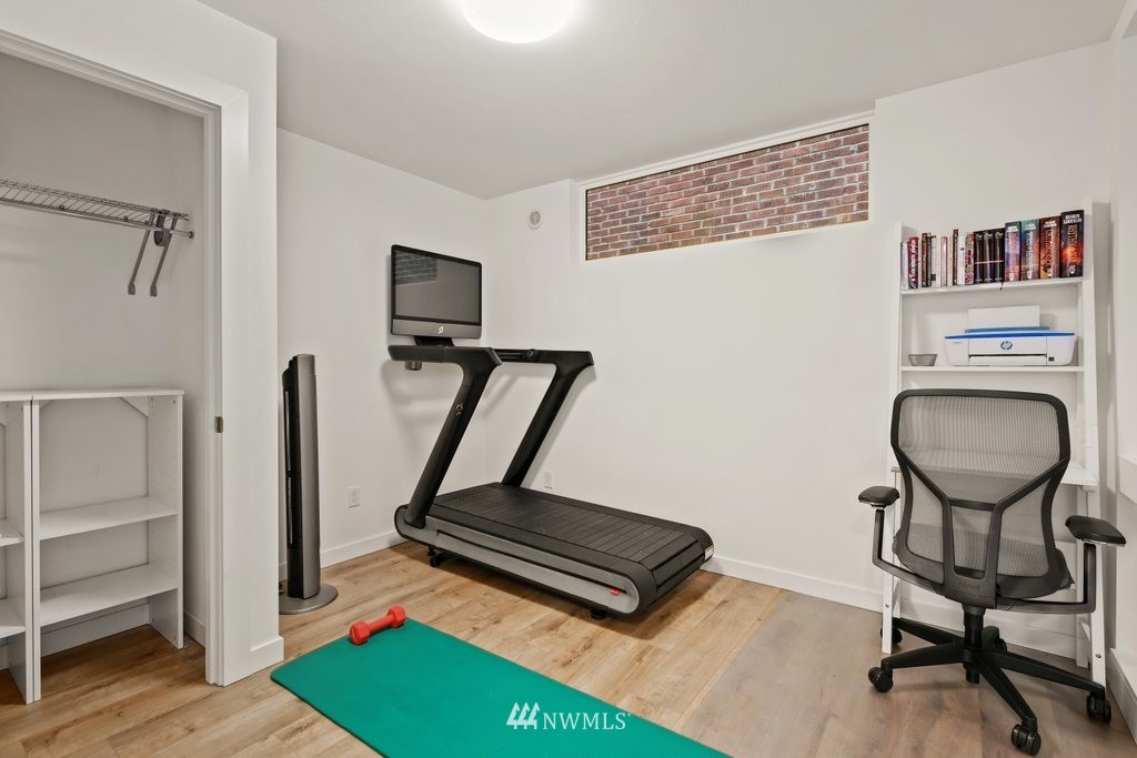 1117 East Howell Street Seattle, WA 98122 - Photo 20 of 30