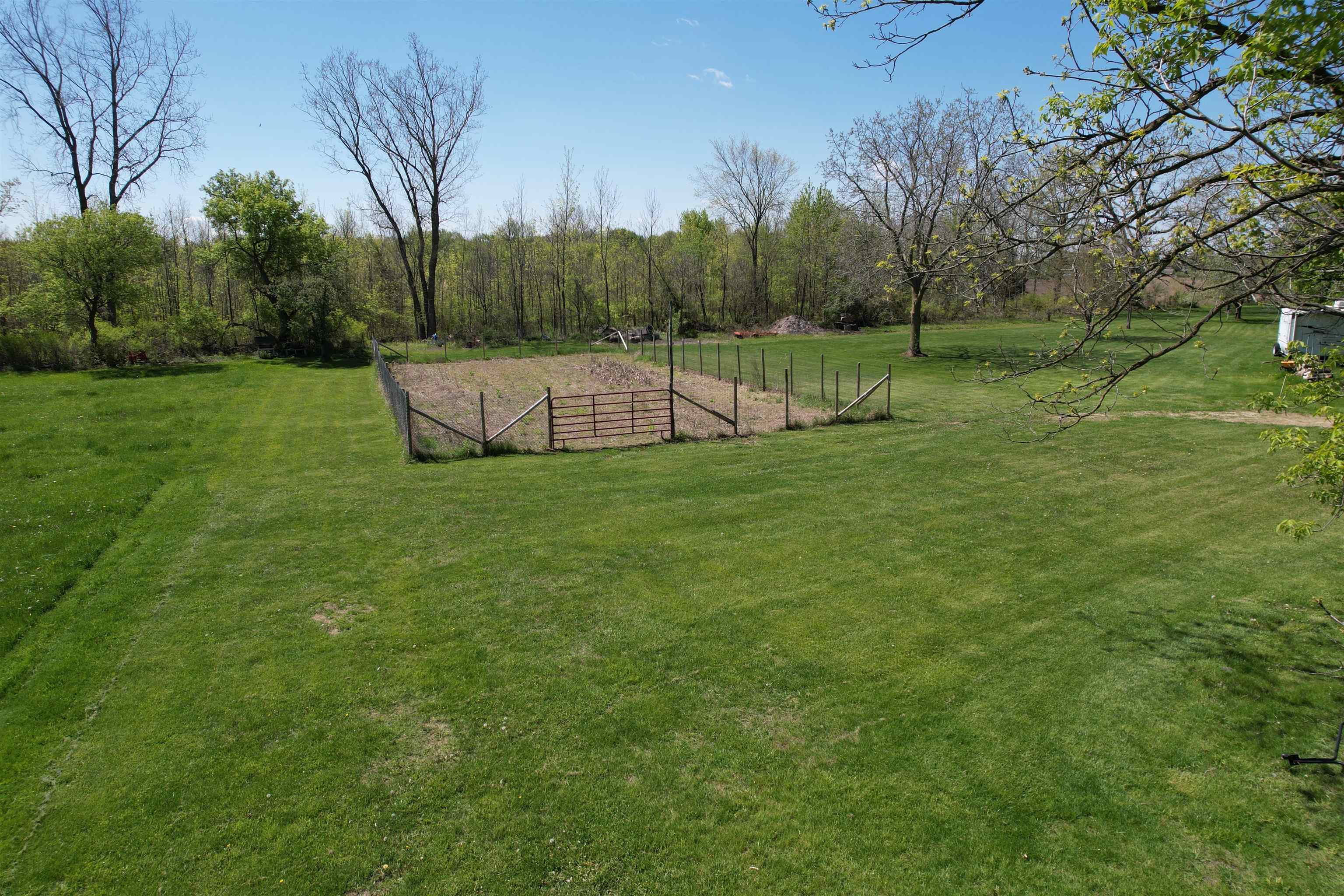 10900 Lansing Road Durand, MI 48429 - Photo 39 of 42
