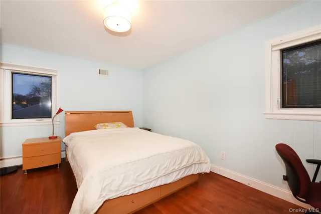 $1,430,000 | 116 Nottingham Road, Manhasset Hills, NY 11040