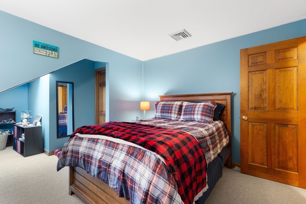 159 Crescent Street Bridgewater, MA 02324 - Photo 16 of 36