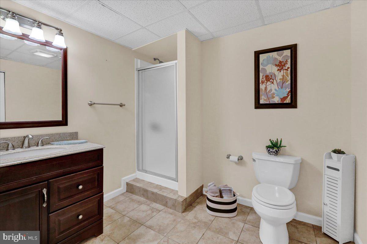 13 Ridgefield Drive Lancaster, PA 17602 - Photo 53 of 68 Lower level full bath