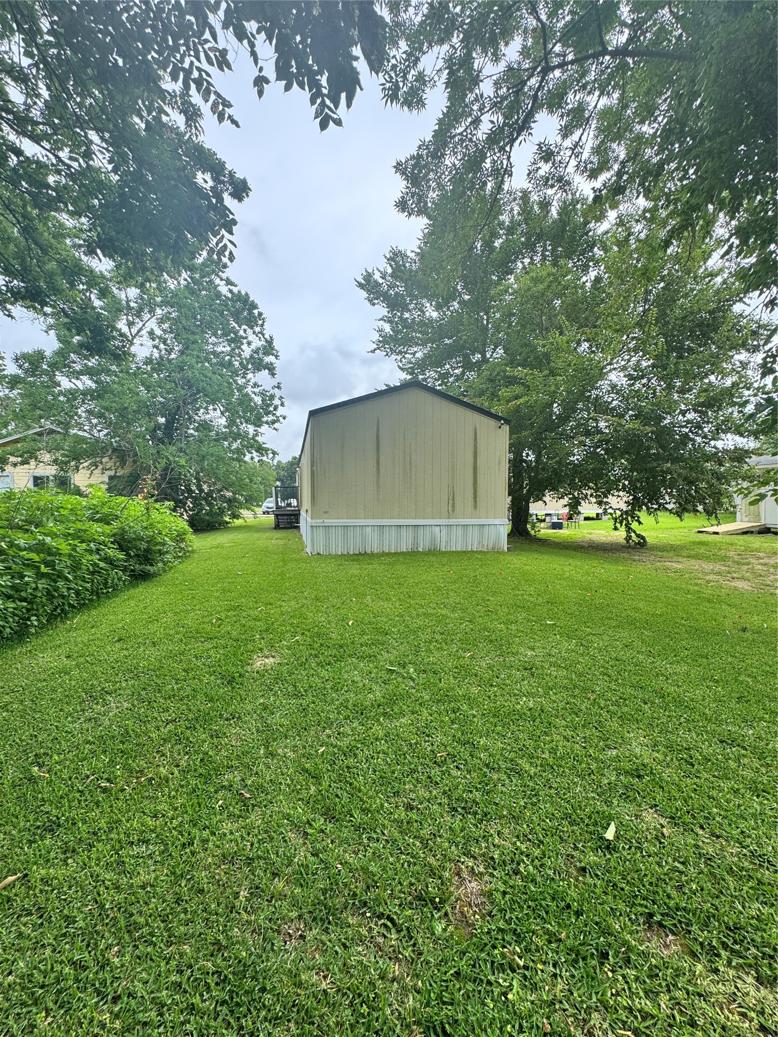 1212 Work Street Anahuac, TX 77514 - Photo 12 of 15