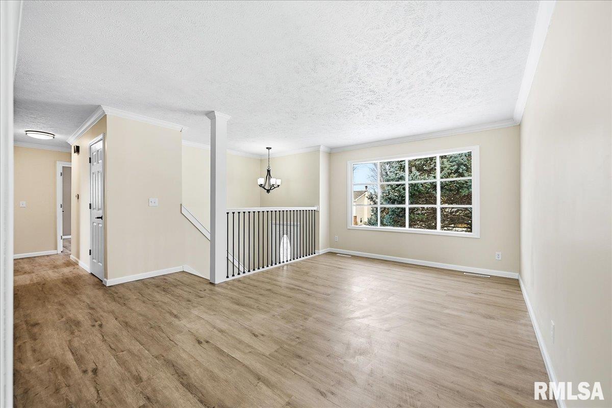 1721 Johnson Drive Normal, IL 61761 - Photo 4 of 26