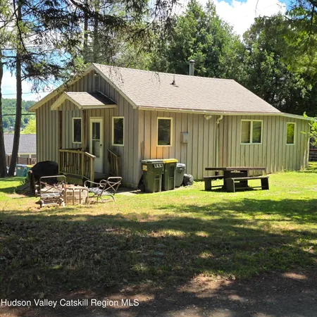 $325,000 | 81 Southwest Colony Road, Hillsdale, NY 12529