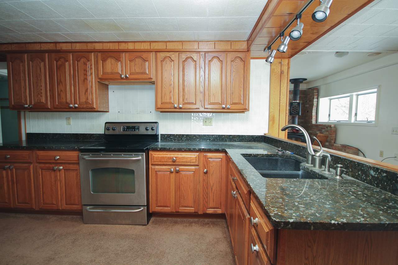 4670 South Rolland Road Blanchard, MI 49310 - Photo 5 of 36 1871982-4.JPG