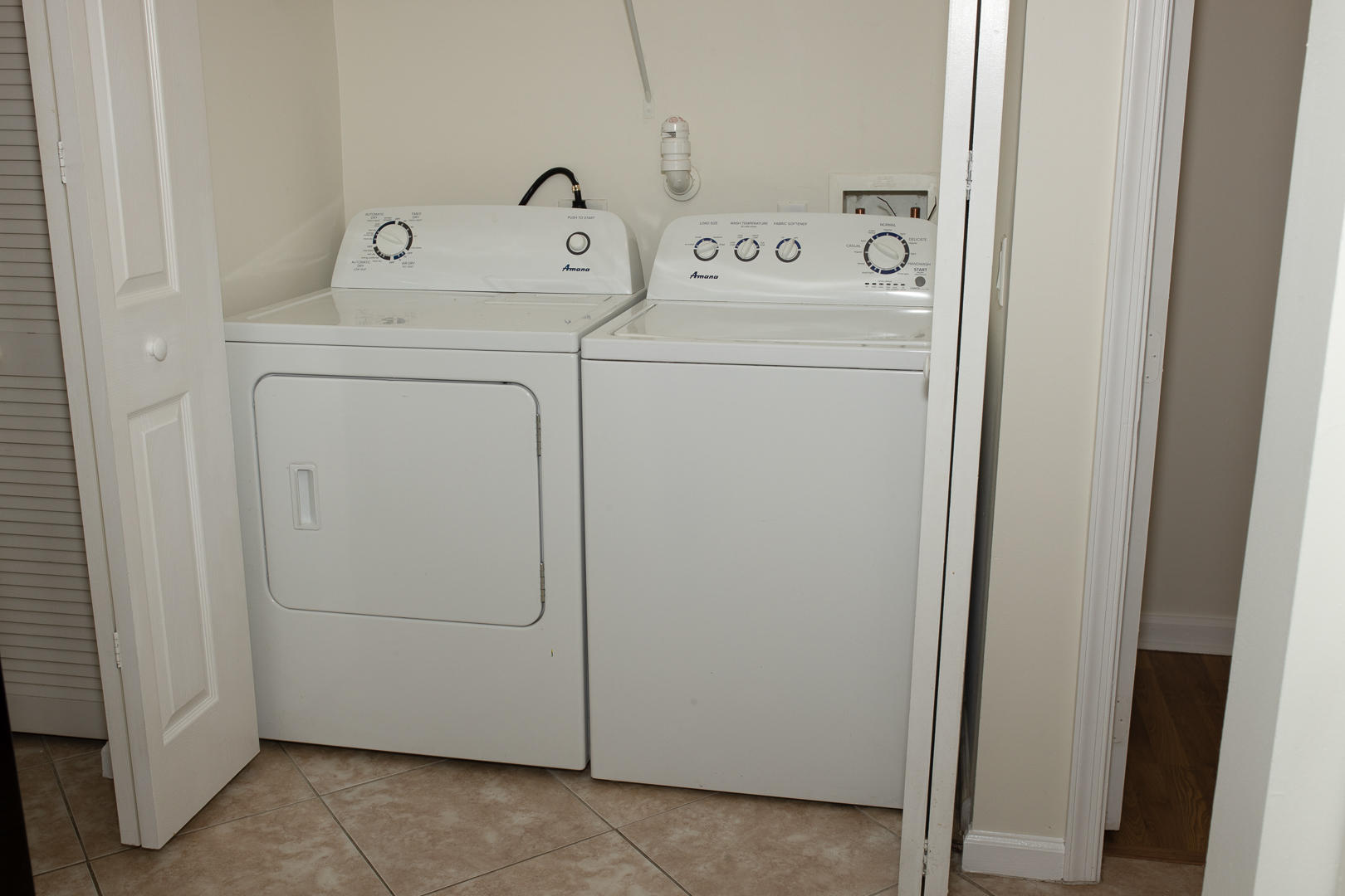1272 Via Fiume Boynton Beach, FL 33426 - Photo 16 of 51 a utility room with dryer and washer