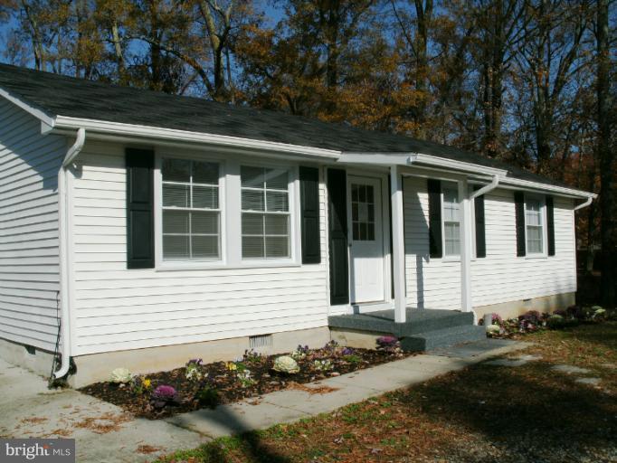 Exterior (Front)