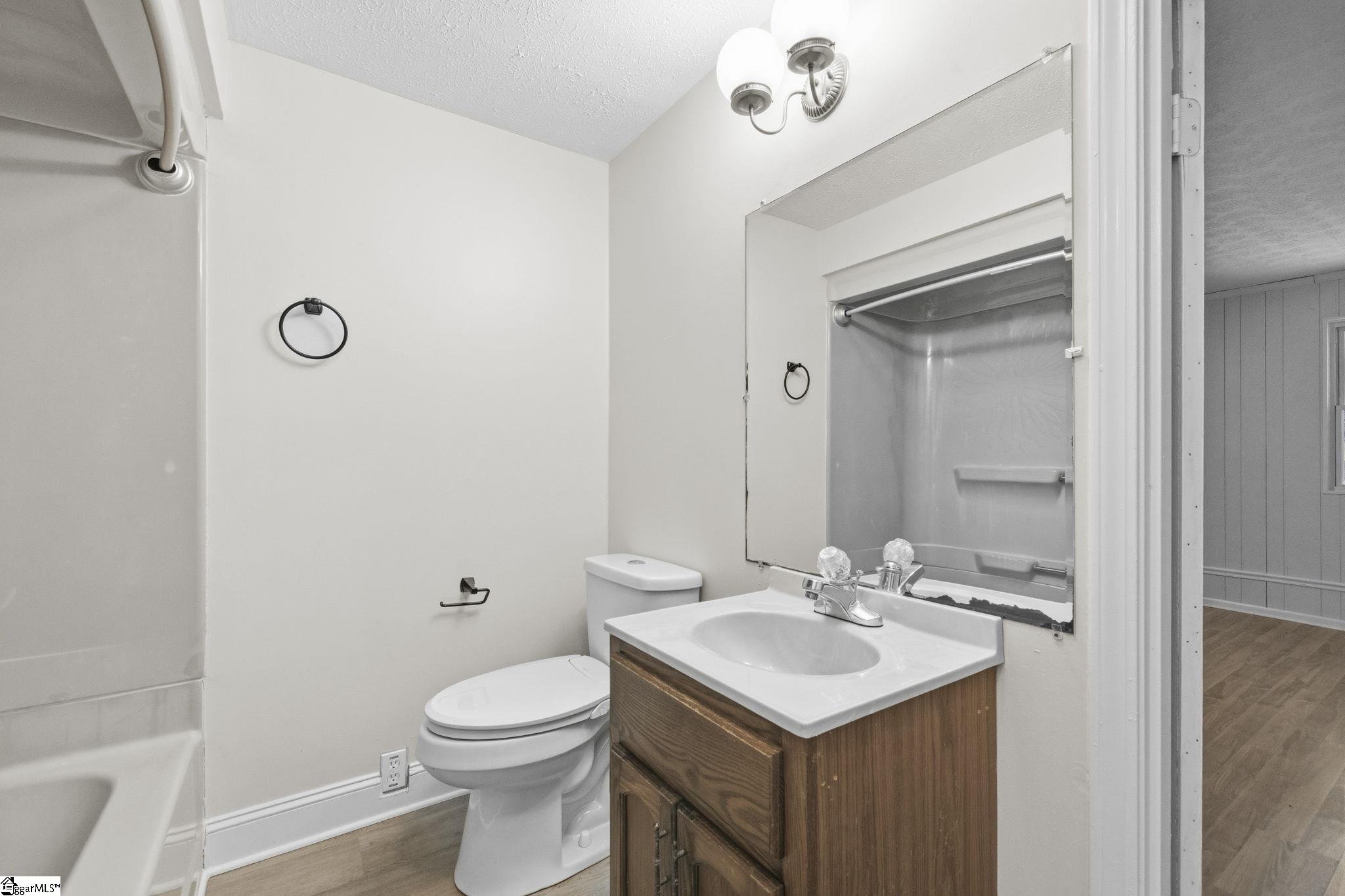 4208 Old Buncombe Road Greenville, SC 29617 - Photo 30 of 41 Gallery Image 30