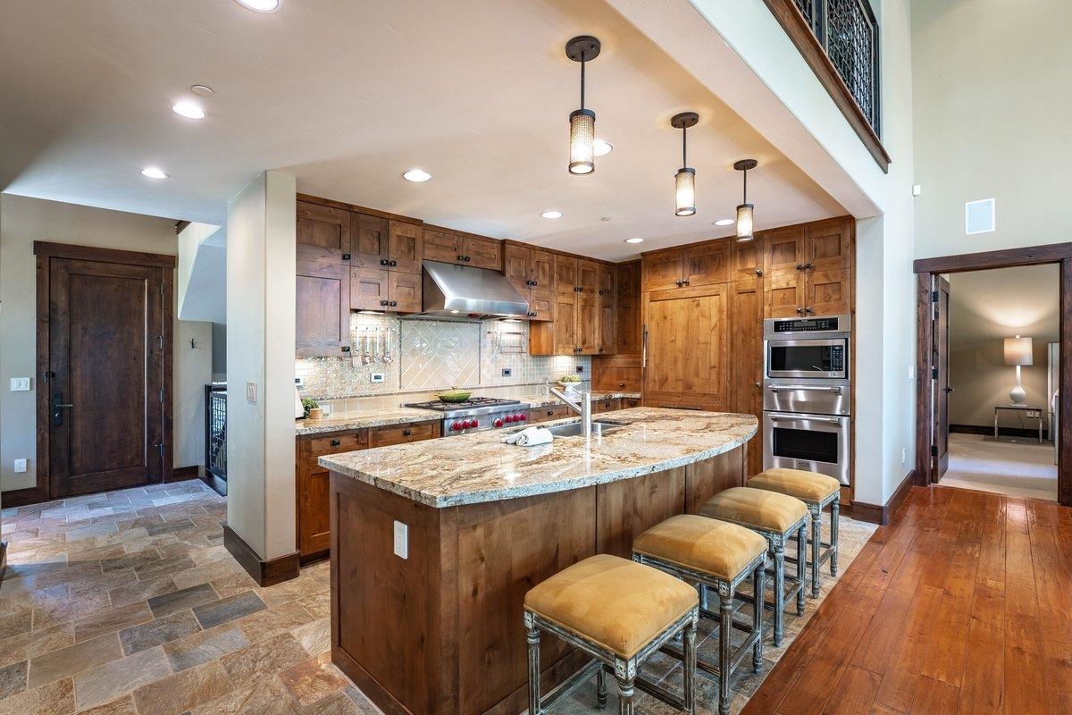 14061 Trailside Loop Truckee, CA 96161 - Photo 7 of 28