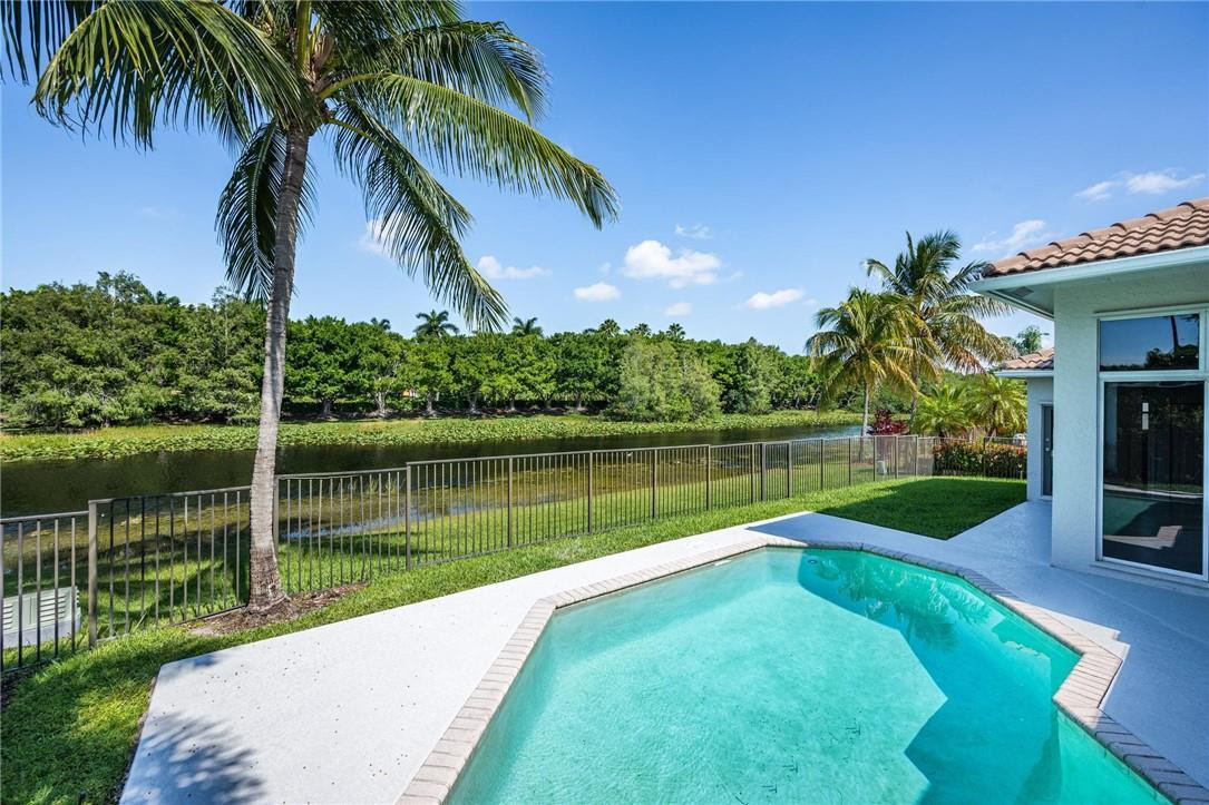 3759 Oak Ridge Circle Weston, FL 33331 - Photo 6 of 31 a view of a lake