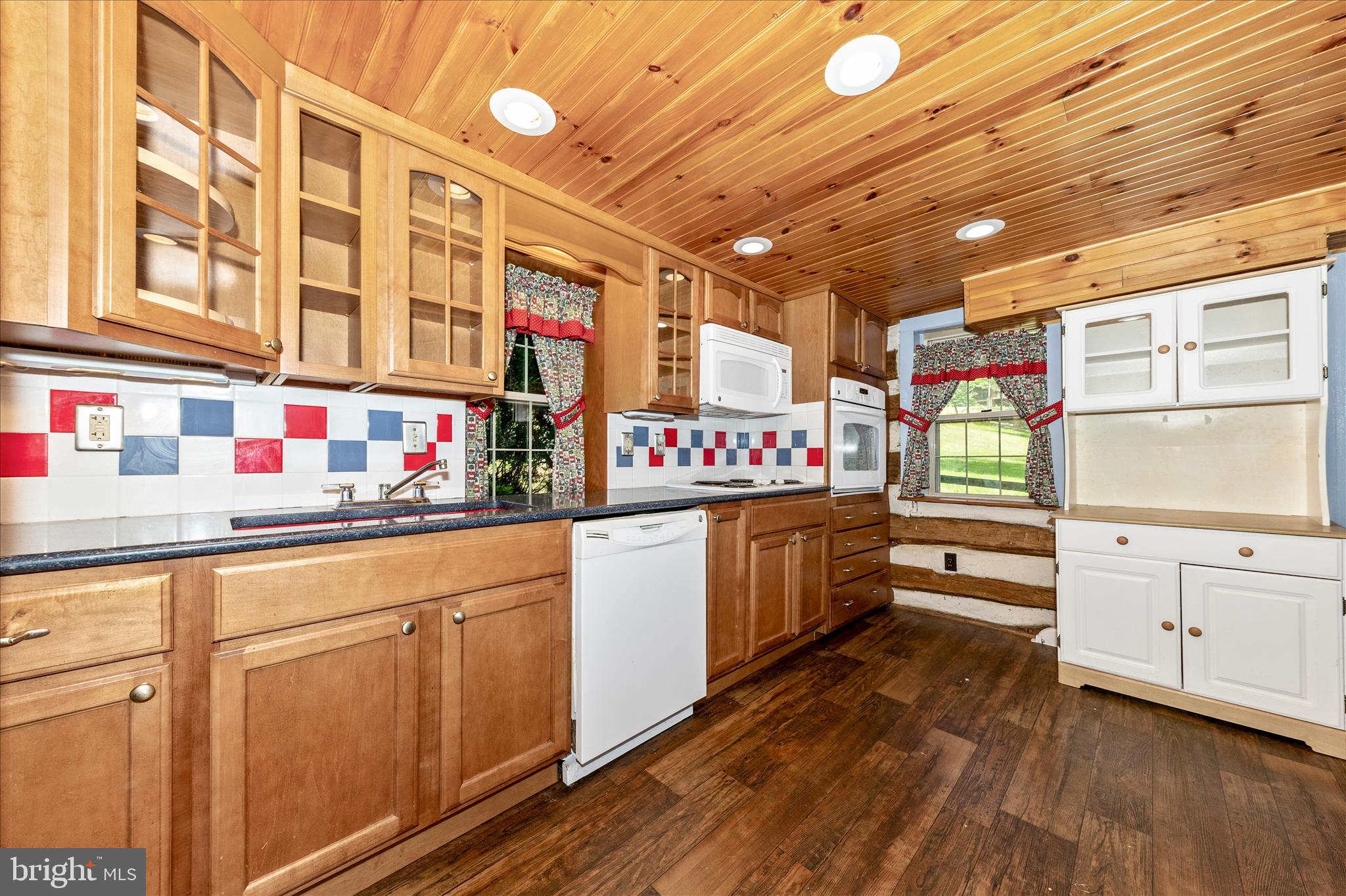 3020 Chestnut Grove Road Keedysville, MD 21756 - Photo 4 of 46 Kitchen
