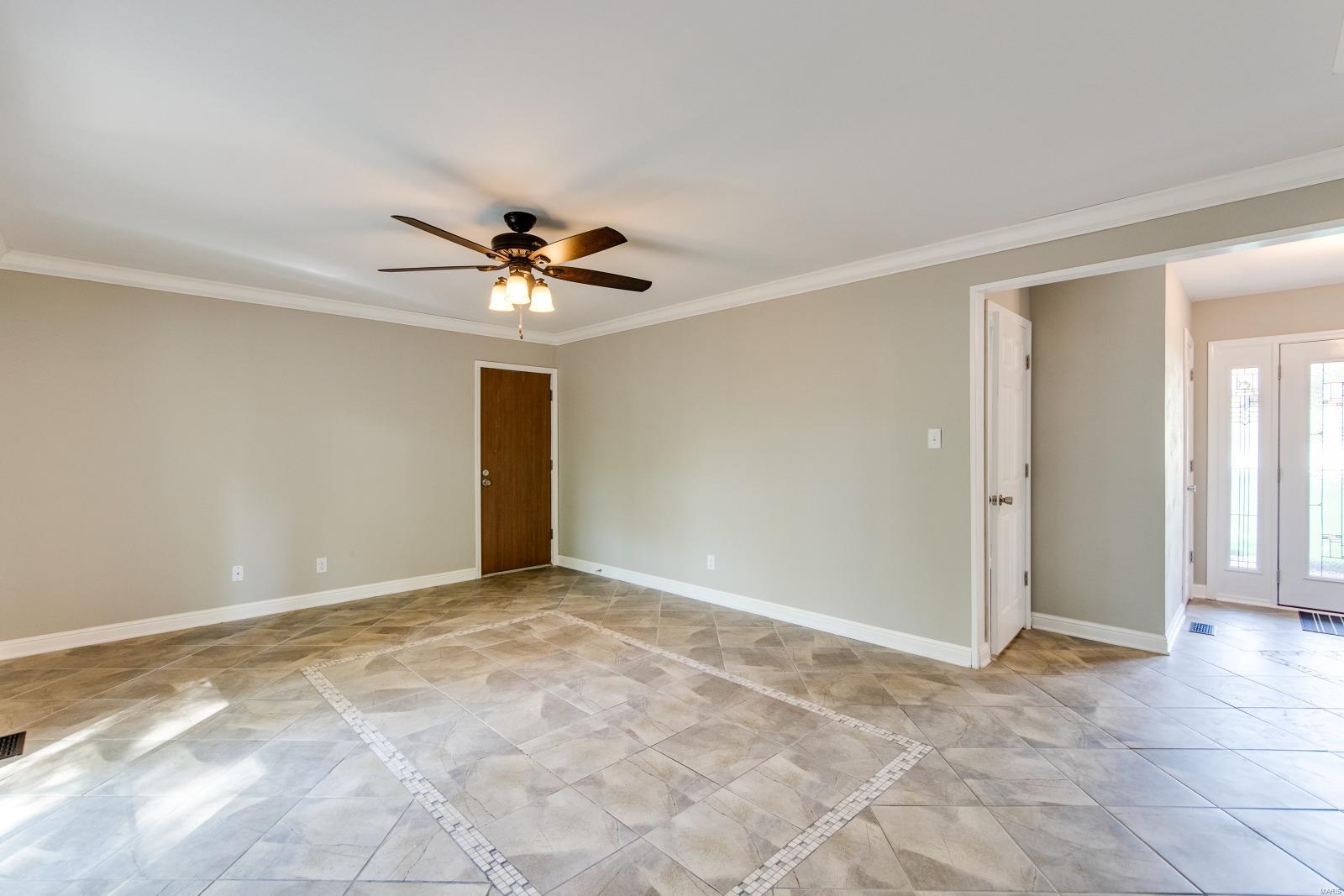 15526 Clayton Road Ballwin, MO 63011 - Photo 22 of 52 Gallery Image 22