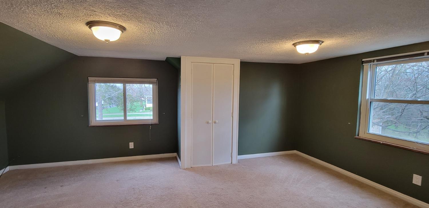 3712 Hubble Road Cincinnati, OH 45247 - Photo 16 of 32 Gallery Image 16