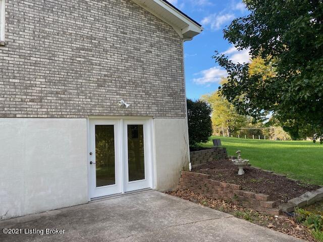 885 Waterford Road Mount Washington, KY 40047 - Photo 13 of 21 IMG_4423