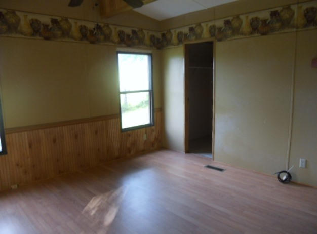 1006 Meadow Road Greenback, TN 37742 - Photo 13 of 16 MST BED