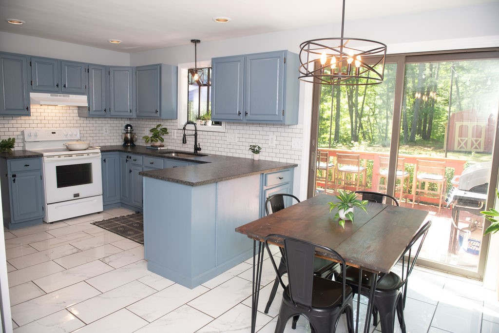 155 Whaley Hollow Road Coventry, RI 02816 - Photo 3 of 22
