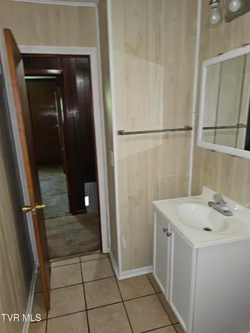 $950 | 232 Reed Hollow Road, Unit 1, Gate City, VA 24251