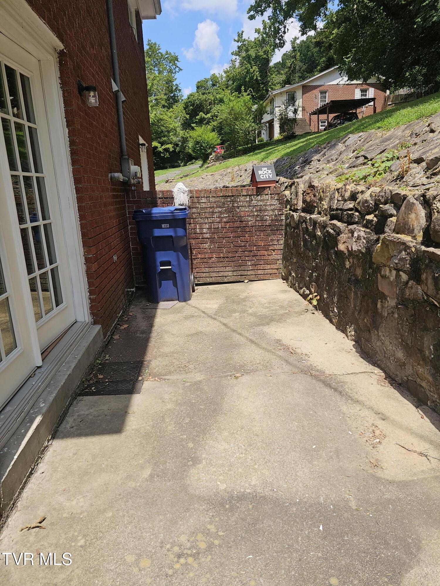 232 Reed Hollow Road, Unit 1 Gate City, VA 24251 - Photo 7 of 16 1000010811