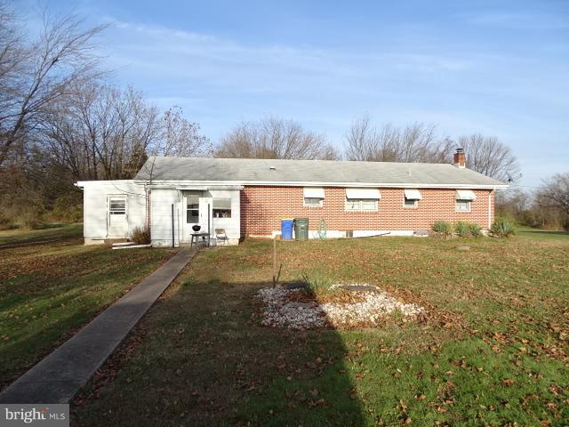 2281 Blackberry Road Dover, PA 17315 - Photo 3 of 29 a view of big yard